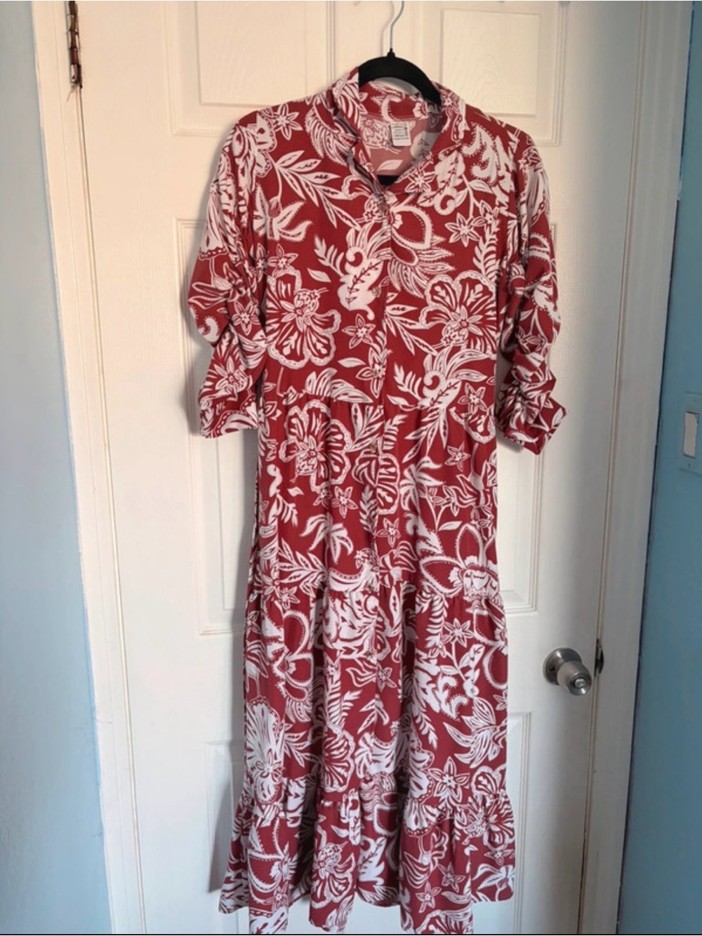 Women's Red Floral Button-Front Midi Dress